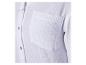 Chemise blanche avec poche poitrine.