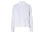 Chemise blanche à manches longues, style classique.