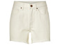 Short en jean blanc avec des franges.