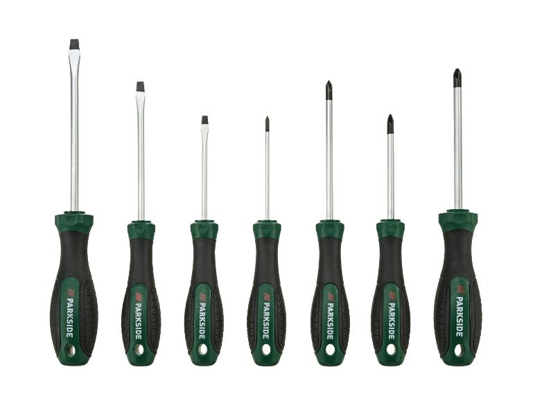 Sept tournevis Parkside de différentes tailles et types, y compris plats et cruciformes.