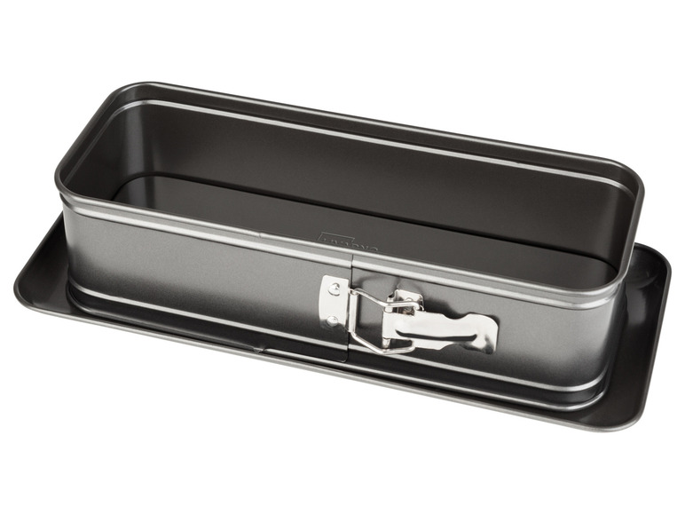 Un moule rectangulaire à pâtisserie avec un fond amovible