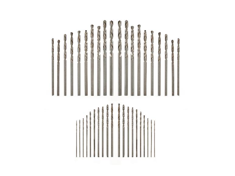 Deux ensembles de mèches à métaux de différentes tailles.