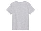 Un t-shirt gris à manches courtes