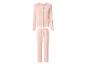 Ensemble de pyjama rose à manches longues et pantalon avec ourlets volantés.