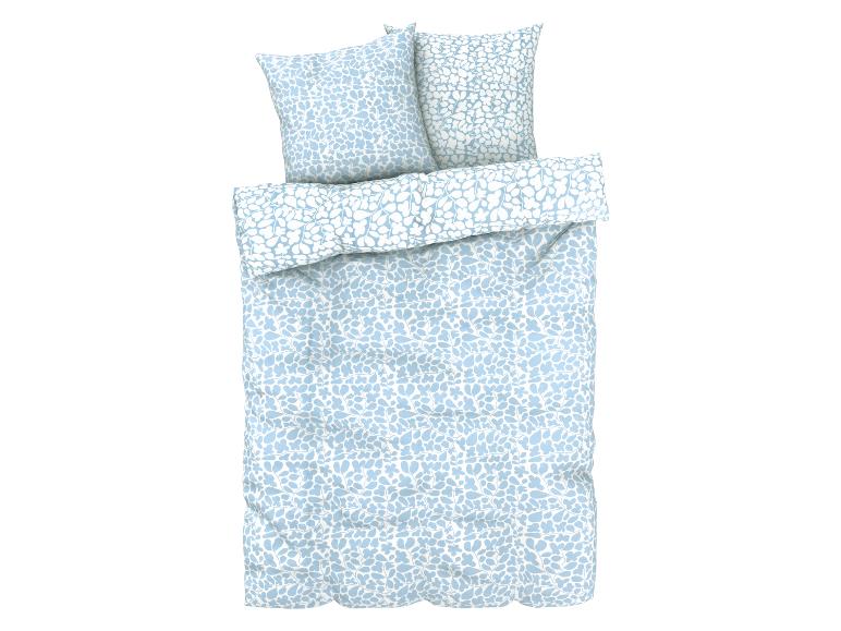 Parure de lit bleue à motifs floraux : housse de couette, taies d'oreiller.
