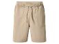 Shorts homme beige avec cordon de serrage et taille élastique.