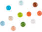 Strass ronds et colorés dispersés sur un fond noir