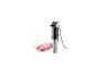 Un appareil de cuisson sous vide Silvercrest avec un steak dans un sac sous vide.