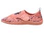 Chaussure d'eau rose pour enfant avec motif floral bleu et personnage de dessin animé.