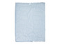Un sac de couchage bleu clair pour le camping.