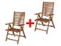 Deux chaises pliantes en bois pour l'extérieur.