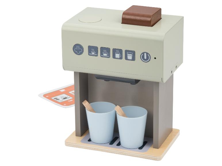 Machine à café jouet en bois avec deux tasses et accessoires.
