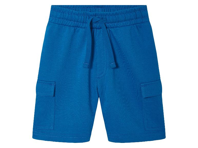 Shorts cargo bleus pour enfant, style décontracté.
