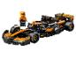 Voiture de course de Formule 1 Lego McLaren avec pilote.
