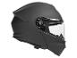 Casque de moto noir mat avec visière fermée, vue latérale.
