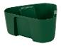 Un pot de fleurs en plastique vert foncé.
