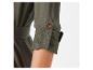 Gros plan d'une robe verte à manches longues avec une ceinture.