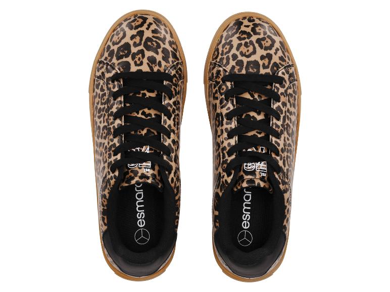 Baskets à imprimé léopard et lacets noirs, de la marque Esmara