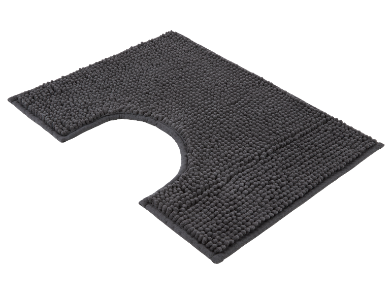 Un tapis de toilette gris et moelleux.