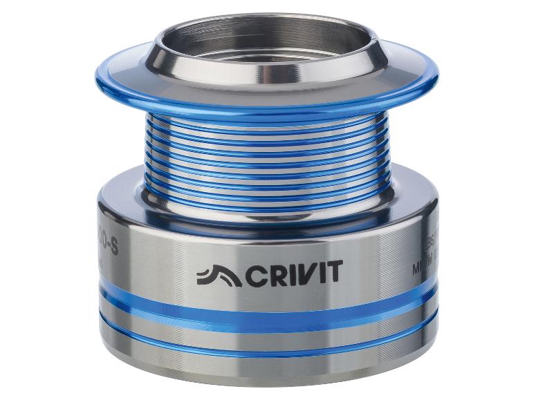 Bobine de moulinet de pêche argentée et bleue à rayures horizontales