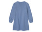 Une robe pull bleue pour fille.