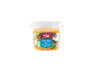 Soupe style thaï avec lait de coco, pâte de curry rouge et citron vert dans un récipient transparent.
