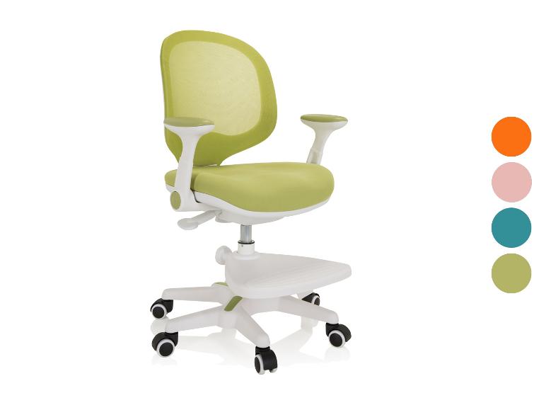 Chaise de bureau verte pour enfants avec dossier en maille, accoudoirs, roulettes et repose-pieds.