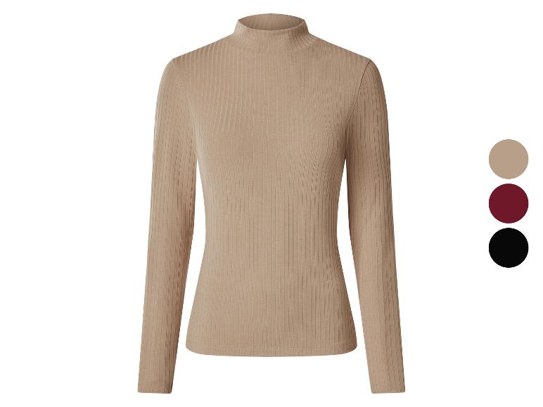 Pull col roulé beige pour femme avec texture côtelée, avec échantillons de couleur.