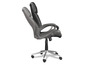 Un fauteuil de bureau noir avec un dossier réglable.