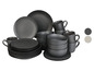 Des bols, des assiettes et des tasses noires.