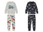 Deux pyjamas avec un imprimé de véhicules de chantier pour garçons.