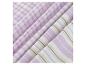 Tissu lilas à carreaux et rayures.