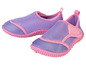 Deux paires de chaussures d'eau violettes avec des détails roses.