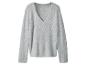 Pull duveteux gris clair avec col en V