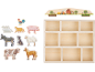 Figurines d'animaux de la ferme en bois et étagère multi-compartiments avec thème de ferme.