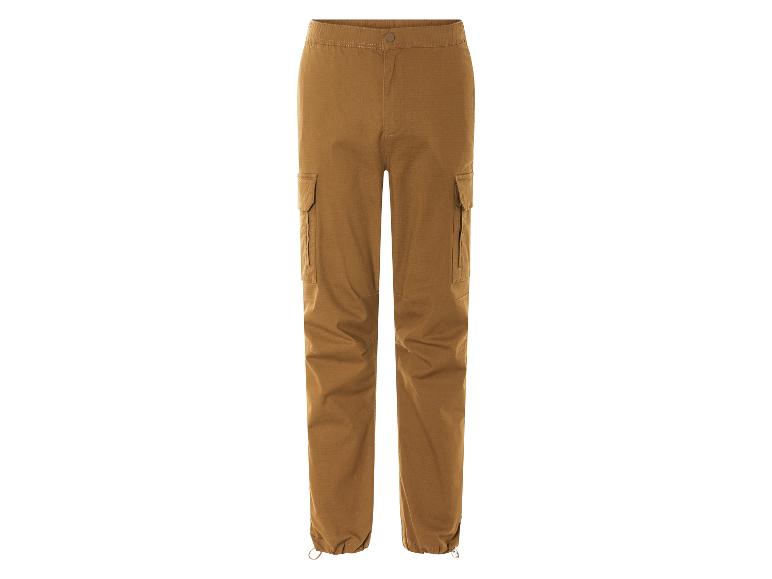 Pantalon cargo marron avec cordon de serrage à la cheville.