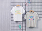 Deux t-shirts avec des imprimés d'été: 'Fresh Summer' et 'Stay Cool'.