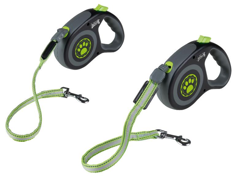 Deux laisses rétractables pour chiens grises et noires avec des accents verts et une empreinte de patte.