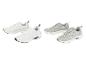 Deux paires de baskets blanches et grises avec des panneaux en mesh.