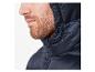 Veste d'hiver pour homme avec capuche.
