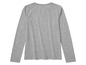Un t-shirt gris à manches longues.