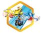 Véhicules Paw Patrol : Chase et Rubble sur une piste de course avec des barrières tournantes.