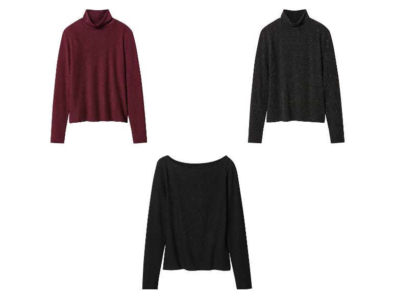 Trois pulls à manches longues : deux cols roulés (bordeaux, noir) et un col bateau (noir).