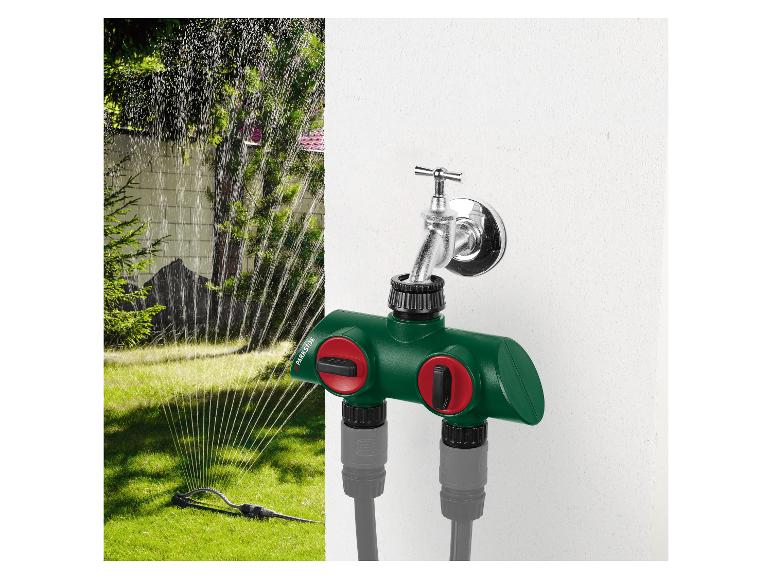 Système d'arrosage Parkside : robinet, double embout et arroseur rotatif.