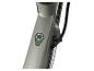 Gros plan sur un vélo électrique vert avec le bouton d'alimentation vert allumé.