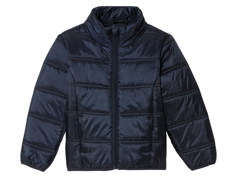 Une veste matelassée bleu marine à fermeture éclair.