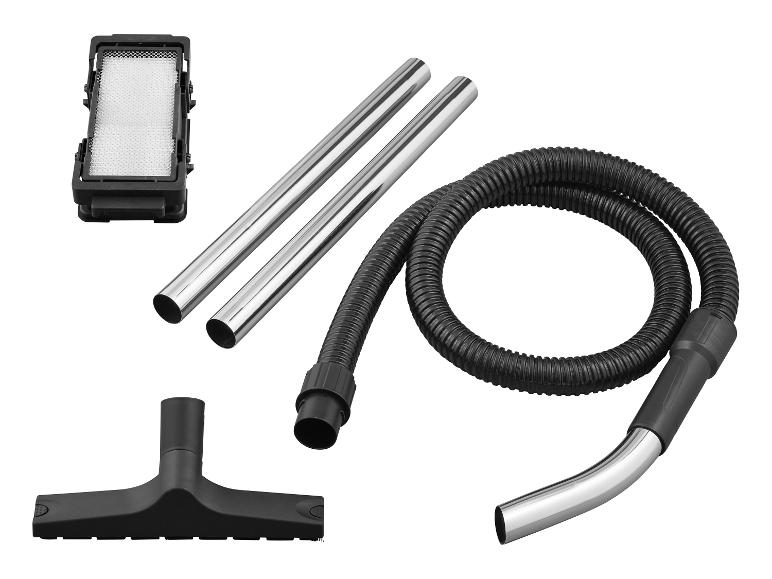 Accessoires d'aspirateur: filtre, tubes, tuyau et buse de sol.