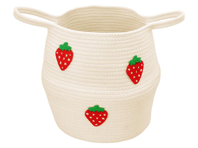 Panier de rangement tressé couleur crème avec poignées et trois appliqués de fraises rouges
