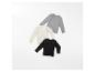 Trois t-shirts manches longues pour enfants dans des tons neutres.