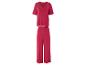 Un pyjama rose à manches courtes et un pantalon avec de la dentelle.
